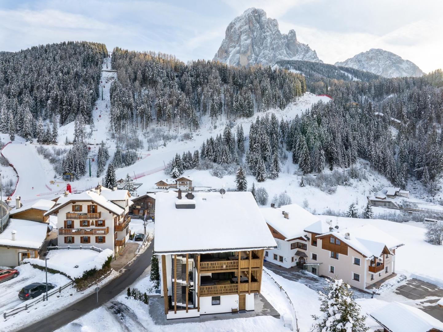 Apartments Villa Sofia Santa Cristina Val Gardena ภายนอก รูปภาพ